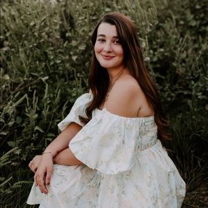 Meet your Posher, Nicole